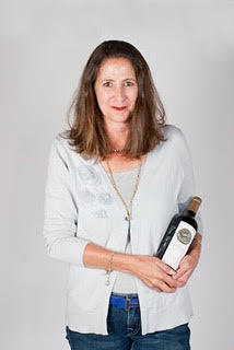 Sharon Kazan Harris, Owner and Director of Winemaking at RARECAT Wines. Sharon has educated and entertained thousands of professionals at companies throughout the United States with a strong emphasis on California